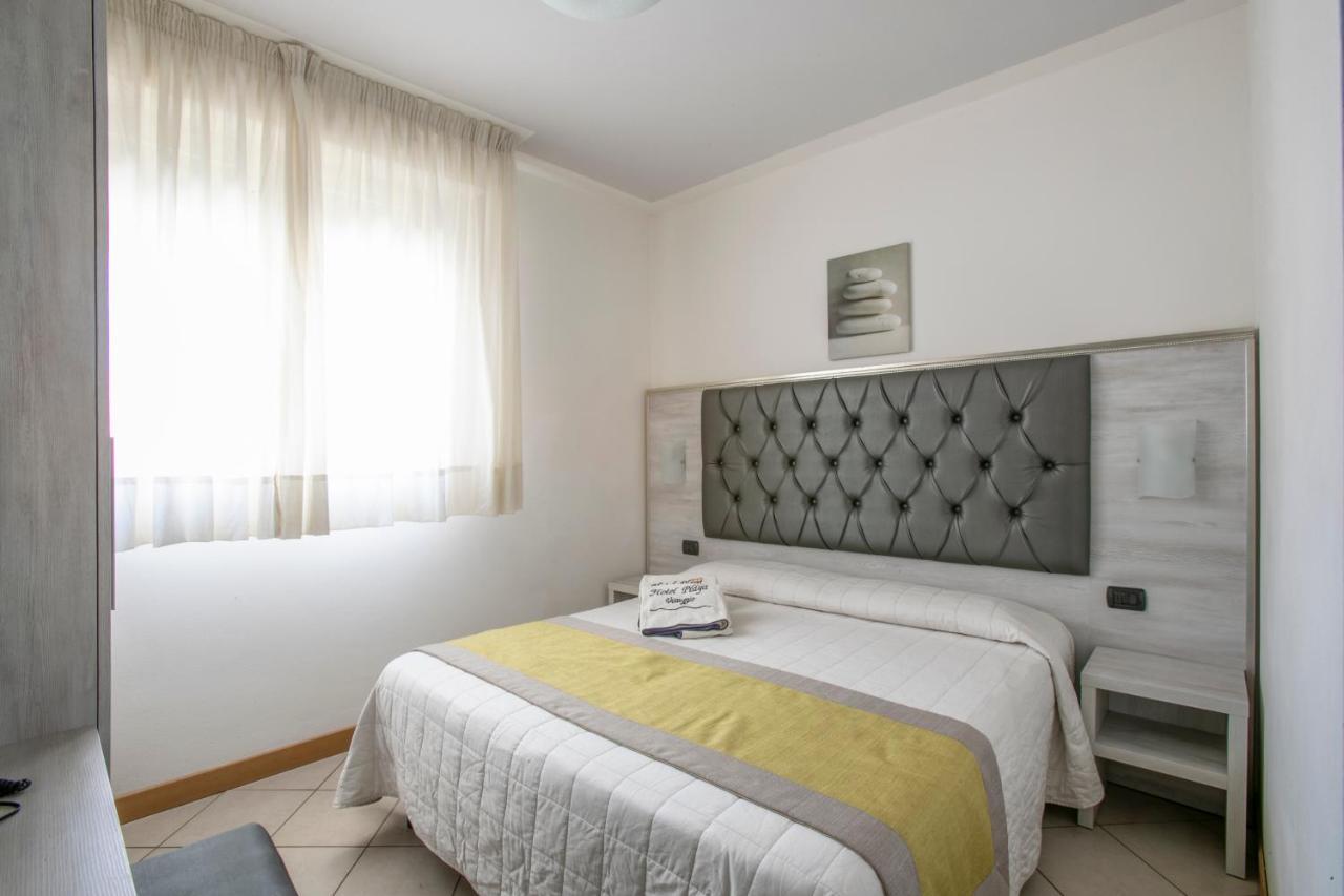 Hotel Playa Виареджо Екстериор снимка