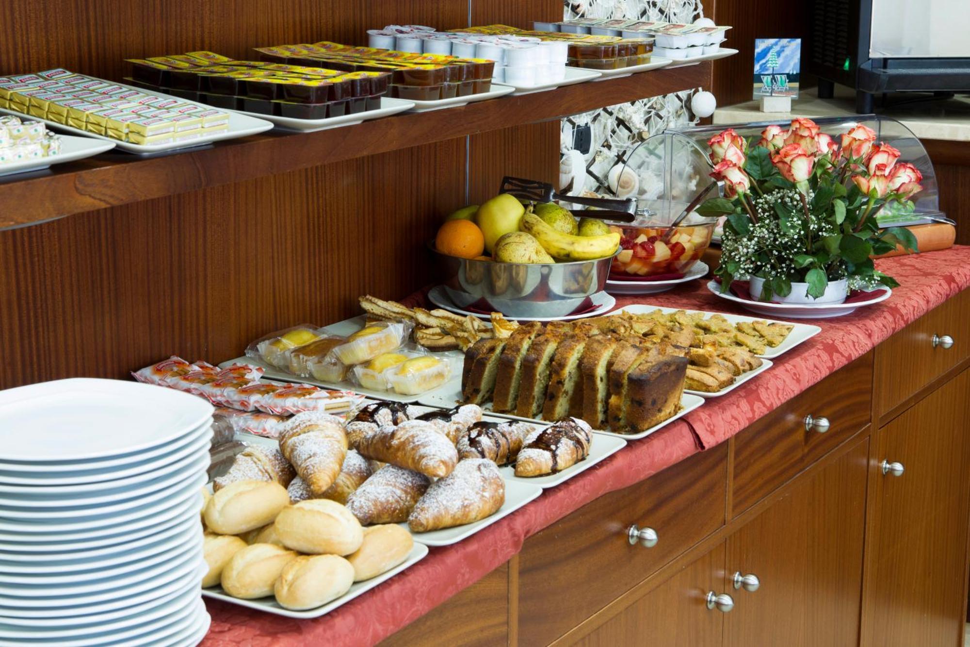 Hotel Playa Виареджо Екстериор снимка