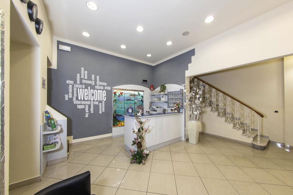 Hotel Playa Виареджо Екстериор снимка